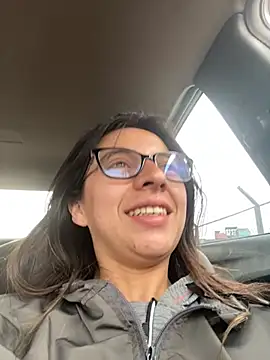 Maggie Fox3 online show from April 10, 6:59 pm