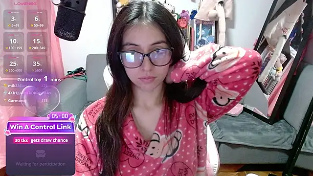 Maggie Fox3 online show from March 27, 8:26 am