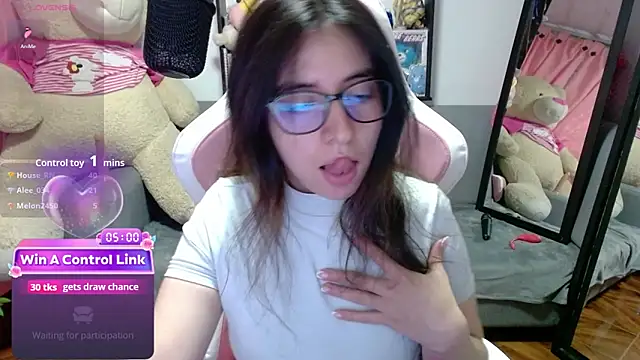 Maggie Fox3 online show from March 2, 5:08 am