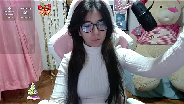 Maggie Fox3 online show from January 7, 12:37 am