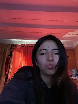 Maggie Fox3 online show from April 14, 4:45 pm