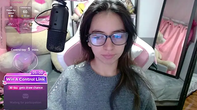 Maggie Fox3 online show from February 25, 1:39 am