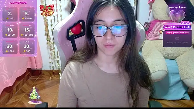 Maggie Fox3 online show from December 19, 12:36 am