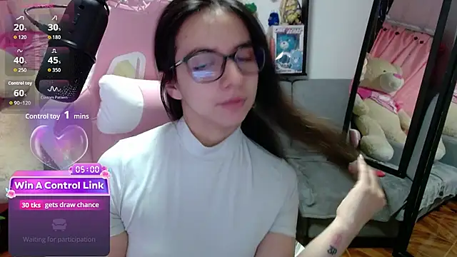 Maggie Fox3 online show from March 2, 2:56 am