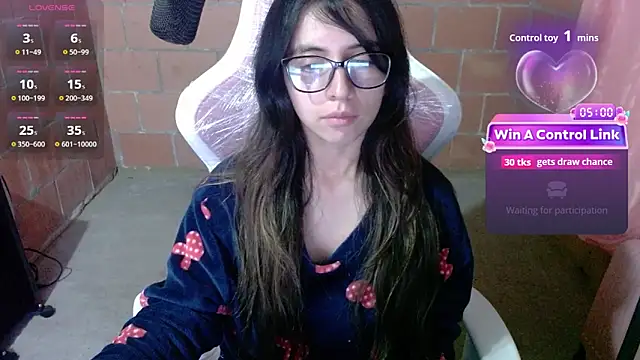 Maggie Fox3 online show from May 26, 1:26 am