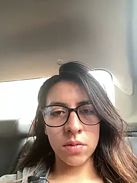 Maggie Fox3 online show from April 7, 8:54 pm