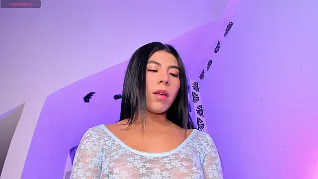 VictoriaVX online show from October 13, 12:01 am