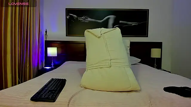 MiaMarin hot online show from December 4, 5:23 pm