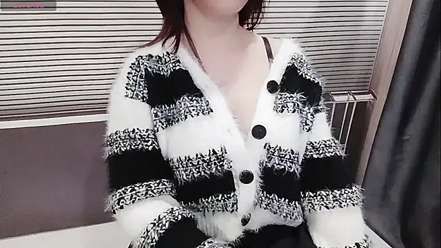 pelue online show from March 12, 1:33 am