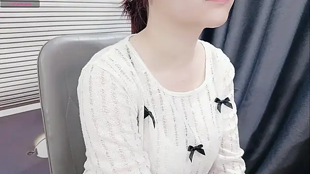 pelue online show from April 1, 1:19 am