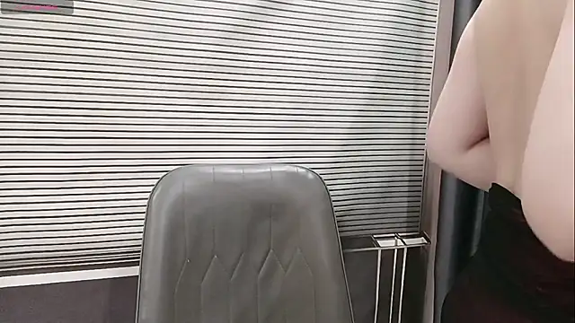 pelue online show from February 6, 1:23 am