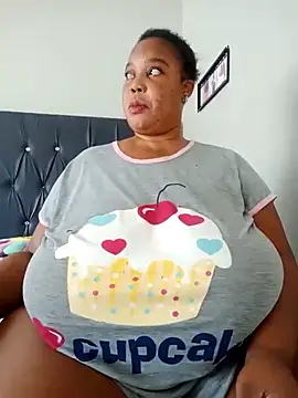 Snapshot of Lovelyboobs01 chatting on March 6, 9:58 am Lovelyboobs01 online show from March 6, 9:58 am
