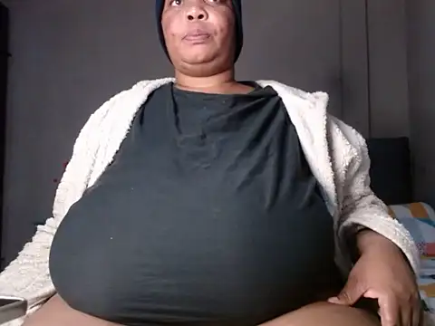 Lovelyboobs01 online show from May 6, 4:11 pm