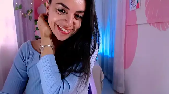 Snapshot of LATINGODDESS_X chatting on February 13, 9:27 pm LATINGODDESS X online show from February 13, 9:27 pm