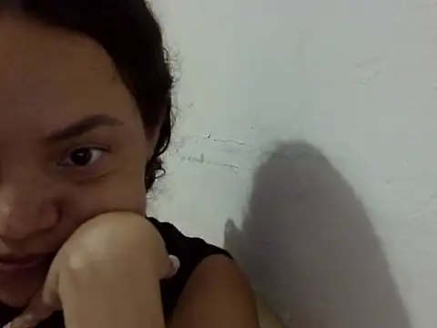 Snapshot of ElizabethMartinez chatting on January 31, 8:51 pm ElizabethMartinez online show from January 31, 8:51 pm