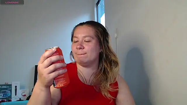 Snapshot of Enotika chatting on November 21, 9:25 pm Enotika online show from November 21, 9:25 pm