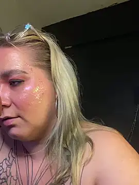 Snapshot of Enotika chatting on February 27, 12:14 am Enotika online show from February 27, 12:14 am