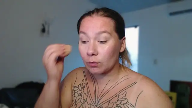 Snapshot of Enotika chatting on December 2, 10:00 pm Enotika online show from December 2, 10:00 pm