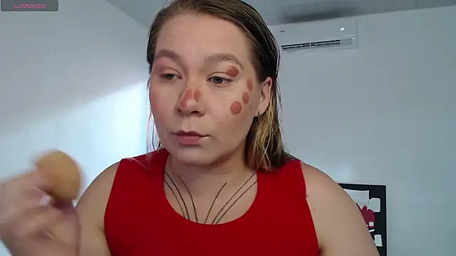 Snapshot of Enotika chatting on November 26, 7:58 pm Enotika online show from November 26, 7:58 pm