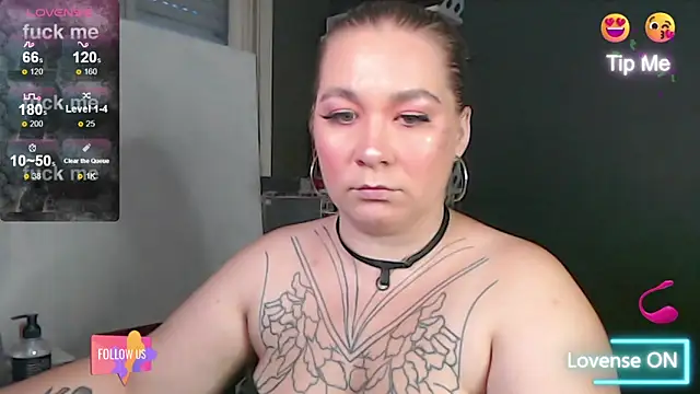 Snapshot of Enotika chatting on March 3, 10:10 pm Enotika online show from March 3, 10:10 pm