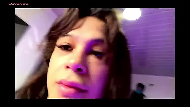 Snapshot of stormytt_ chatting on January 8, 8:37 pm stormytt online show from January 8, 8:37 pm