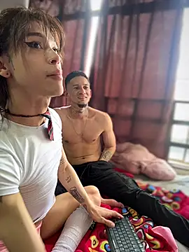 Snapshot of stormytt_ chatting on November 18, 5:27 pm stormytt online show from November 18, 5:27 pm