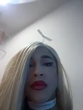 Snapshot of stormytt_ chatting on February 25, 2:23 am stormytt online show from February 25, 2:23 am