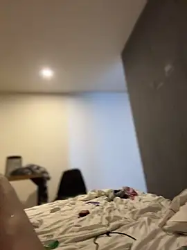 Snapshot of stormytt_ chatting on February 27, 5:18 am stormytt online show from February 27, 5:18 am