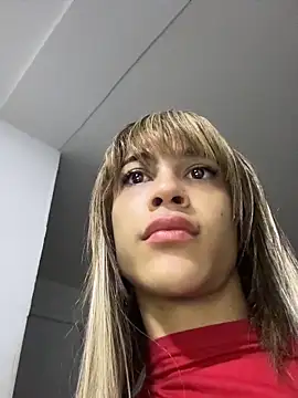 stormytt  online show from April 18, 2:47 am