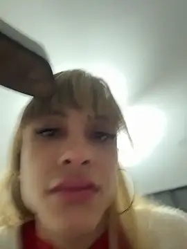 stormytt  online show from April 3, 5:03 am