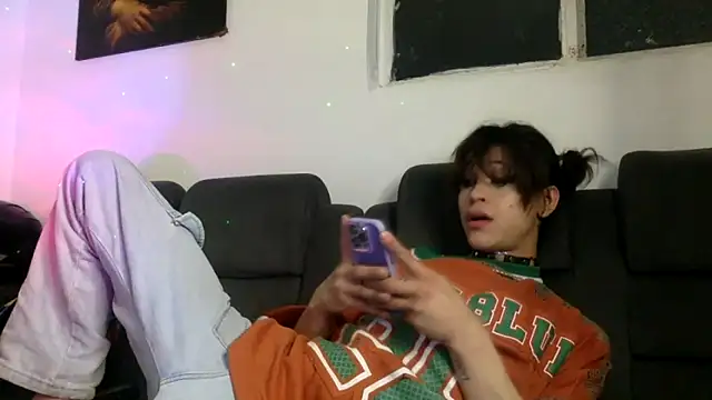 stormytt  online show from March 5, 2:19 am