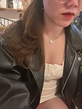 Snapshot of HinaLovely chatting on January 20, 12:39 pm HinaLovely online show from January 20, 12:39 pm