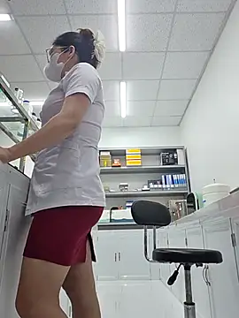 HinaLovely online show from March 28, 3:29 am