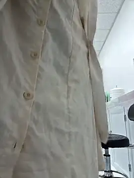 Snapshot of HinaLovely chatting on February 23, 4:03 am HinaLovely online show from February 23, 4:03 am