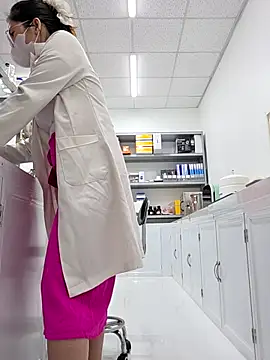 HinaLovely online show from April 2, 3:57 am