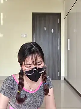 Snapshot of HinaLovely chatting on January 10, 2:04 am HinaLovely online show from January 10, 2:04 am