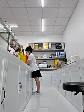 HinaLovely online show from April 15, 3:23 am