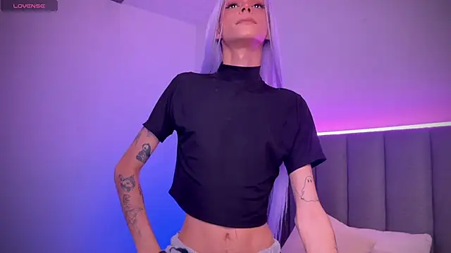 Varya Ferreira online show from December 17, 1:16 pm