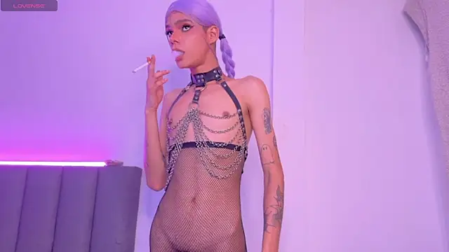 Varya Ferreira online show from December 6, 5:03 am