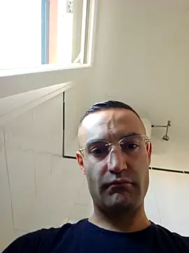 Snapshot of enricso chatting on October 13, 8:27 am enricso online show from October 13, 8:27 am
