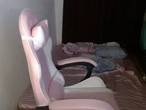 Snapshot of SassyRhonnaxxx chatting on October 19, 6:38 am SassyRhonnaxxx online show from October 19, 6:38 am