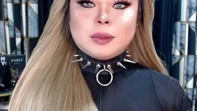 Snapshot of Mistress_DOMnicaaxx chatting on November 16, 2:55 pm Mistress DOMnicaaxx online show from November 16, 2:55 pm