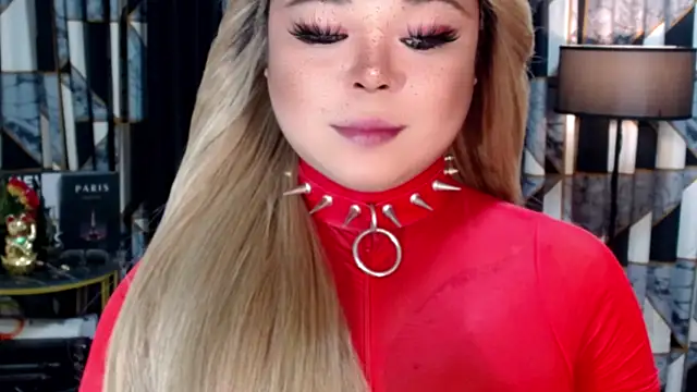 Snapshot of Mistress_DOMnicaaxx chatting on October 26, 3:01 pm Mistress DOMnicaaxx online show from October 26, 3:01 pm