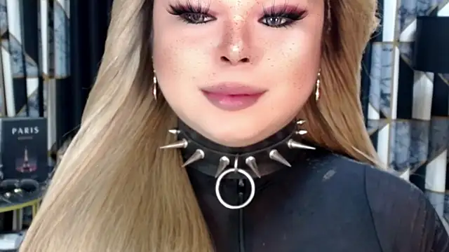 Snapshot of Mistress_DOMnicaaxx chatting on October 25, 8:46 am Mistress DOMnicaaxx online show from October 25, 8:46 am