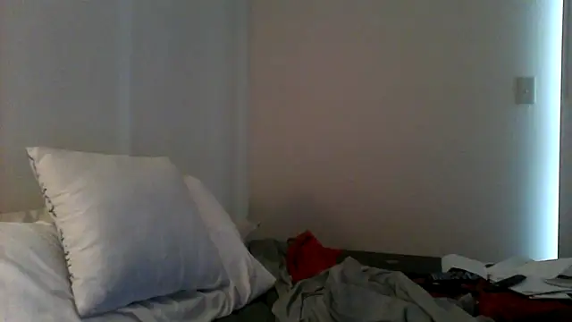 Snapshot of Jbblair01 chatting on April 28, 7:18 pm Jbblair01 online show from April 28, 7:18 pm