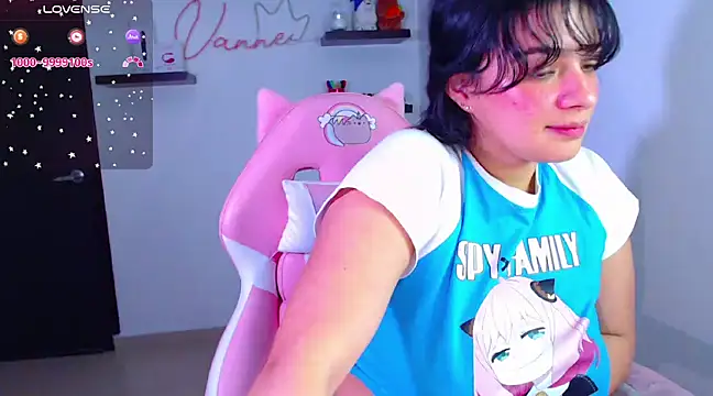 Snapshot of Vannessa__Shy chatting on March 14, 1:05 am Vannessa Shy online show from March 14, 1:05 am