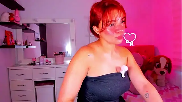 Snapshot of Vannessa__Shy chatting on May 26, 7:12 pm Vannessa Shy online show from May 26, 7:12 pm