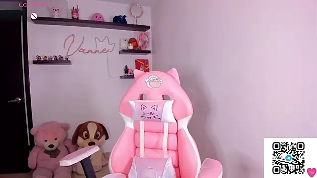 Vannessa  Shy online show from March 16, 9:39 pm