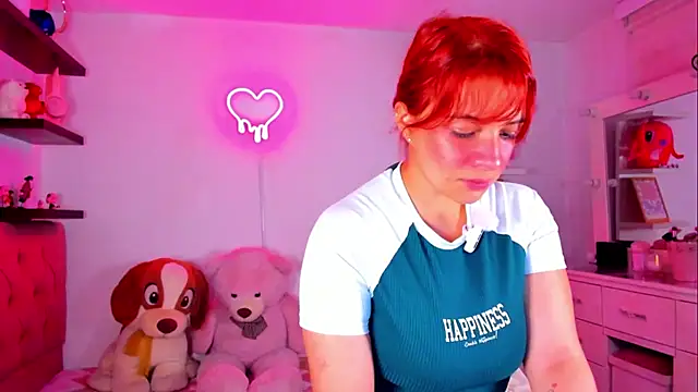 Snapshot of Vannessa__Shy chatting on June 25, 11:32 pm Vannessa Shy online show from June 25, 11:32 pm