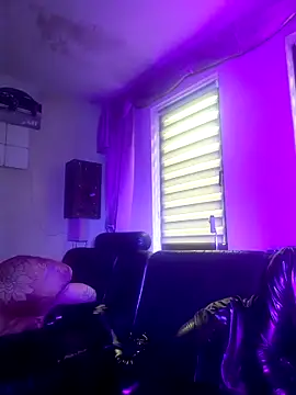 Crystalbitchx online show from October 5, 7:21 am